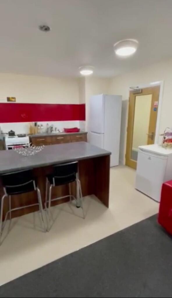 20250521_185525000_iOS