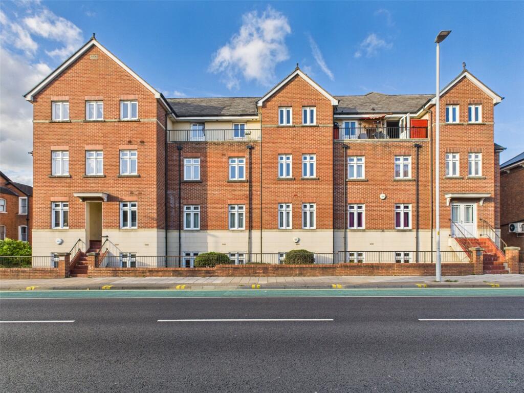 London Road, Gloucester, Gloucestershire, GL1