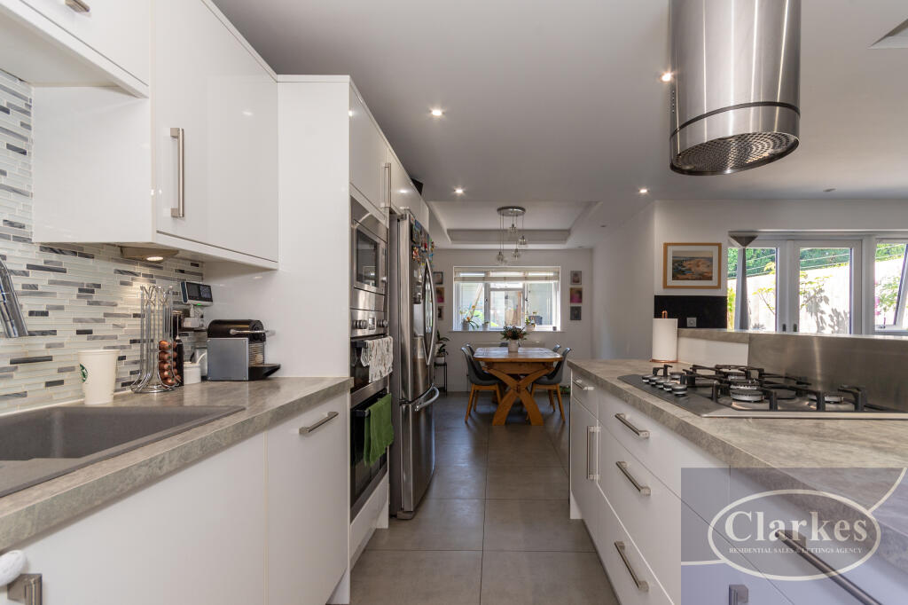 FC_038_49 KING EDWARD AVE_026