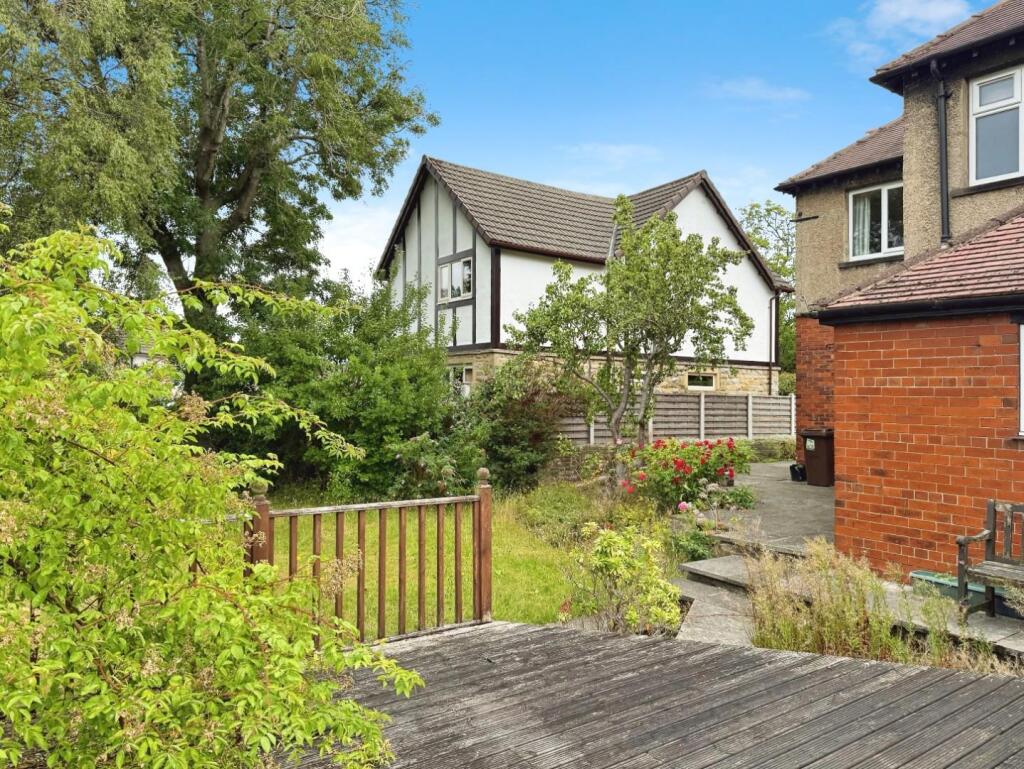 View from the back to the side.jpg