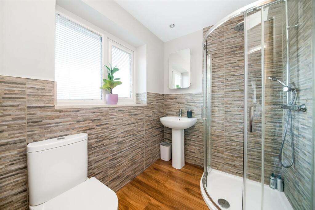 EN-SUITE SHOWER ROOM TO BEDROOM ONE