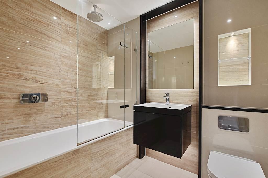 02-0bb2GCPSE - 50 Garrett Mansions - Bathroom -Ori