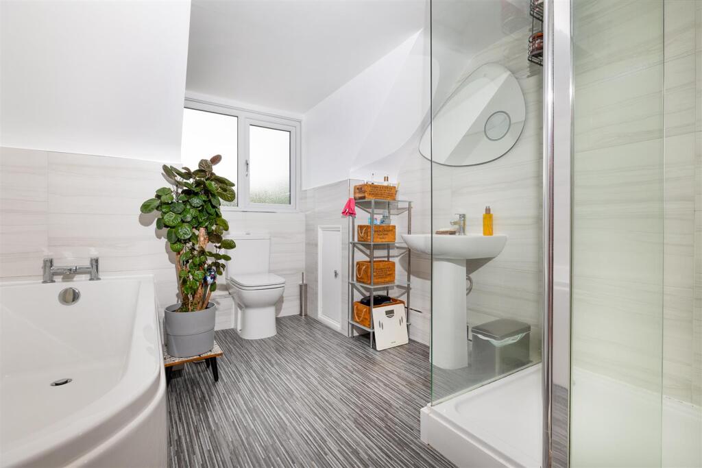 LE65 1RN TBMD-024.jpg