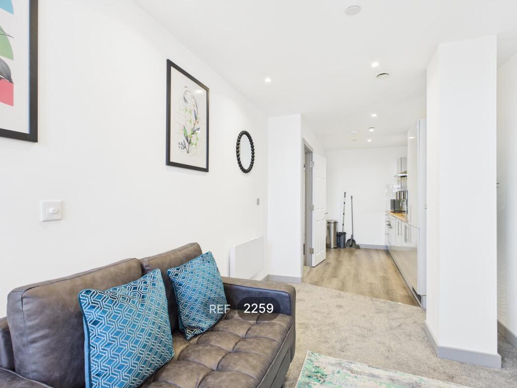 Kitchen &amp; Living area