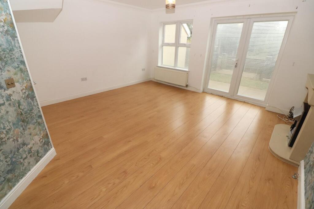 Lounge / Dining Room