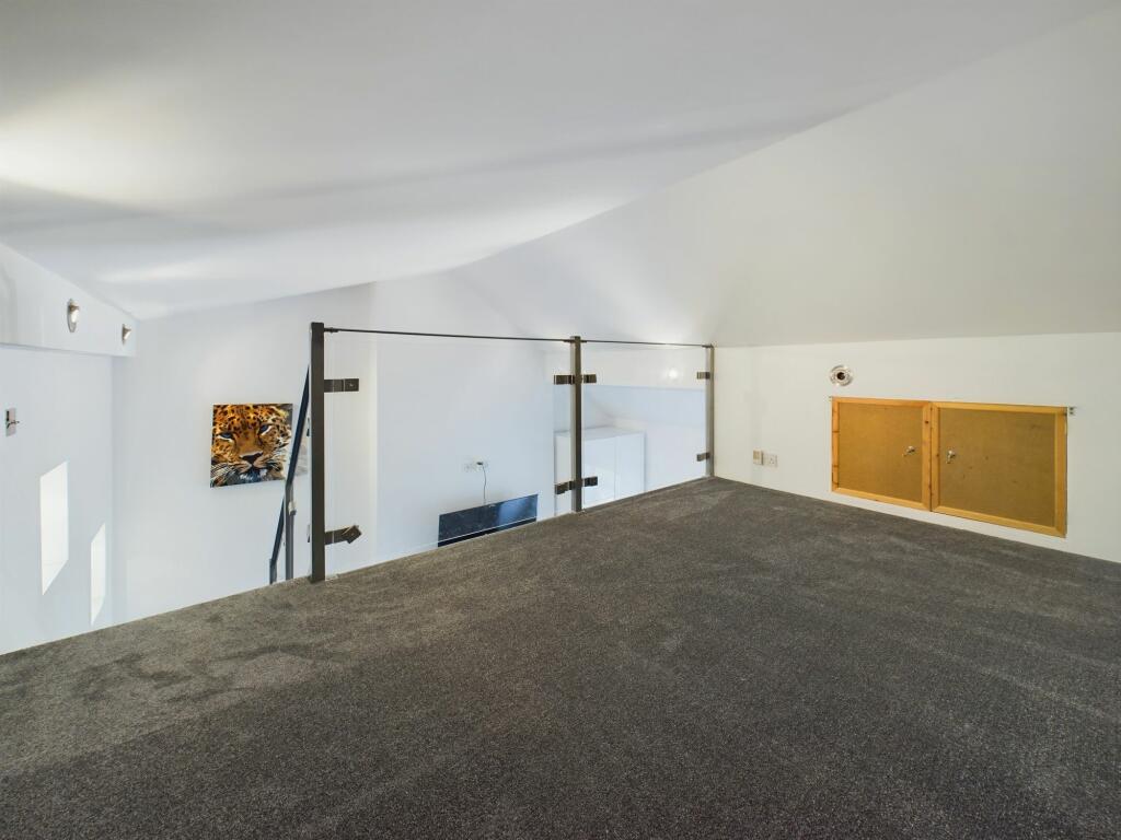Bedroom 2 Mezzanine area