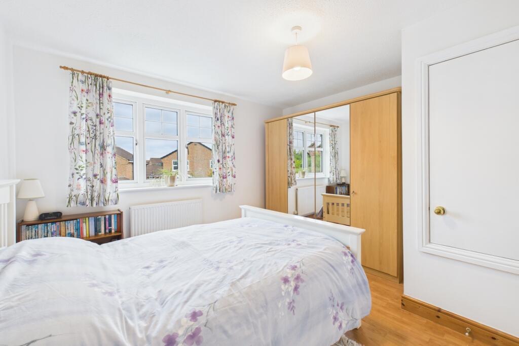 CAM03162G0-PR0349-STILL004