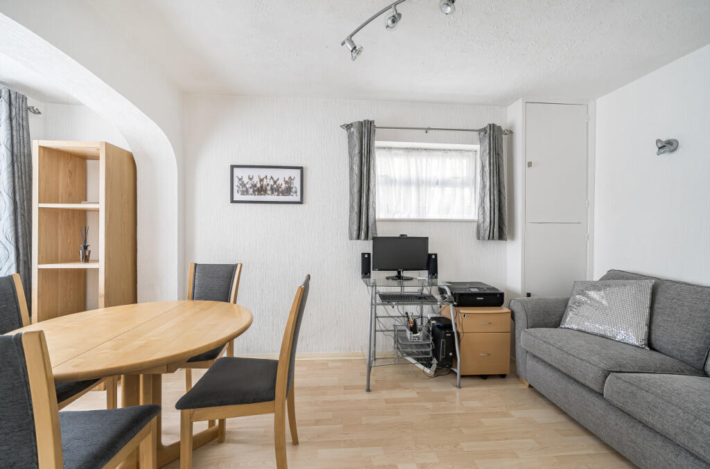 1356933-16-68e500...