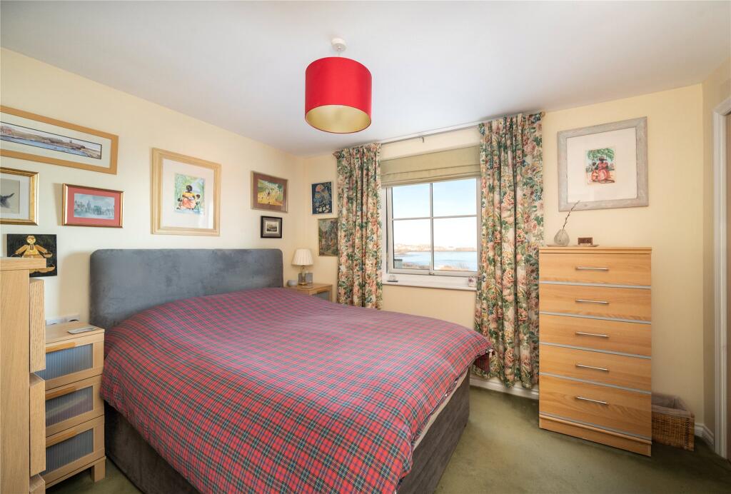 Double Bedroom 1