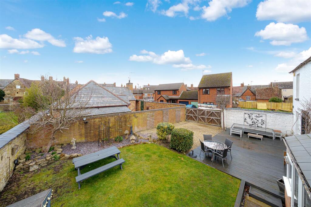 Rose Cottage, Browns Yard, Towcester (8).JPG