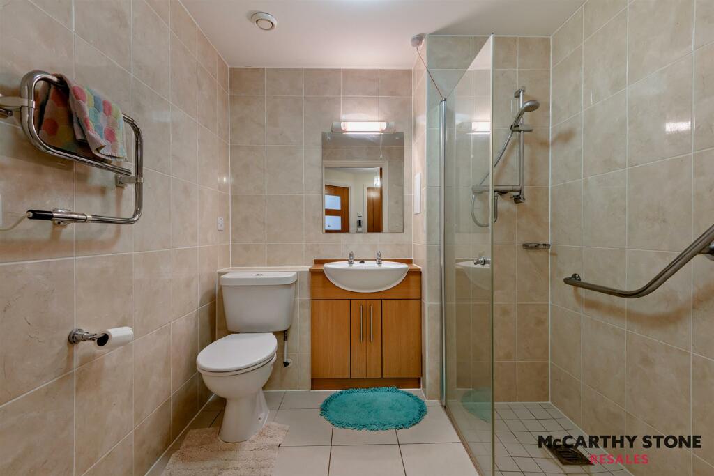 8596840-interior26-800.JPG