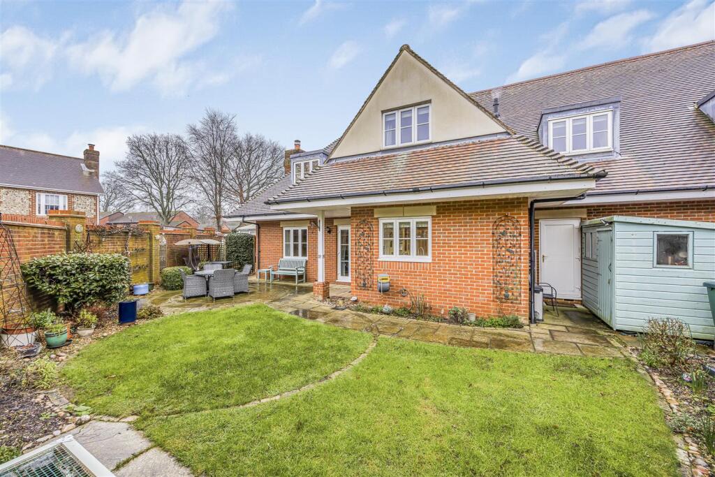 2 Clarendon Close, Denmead-PorticoMarketing-Nexa-5