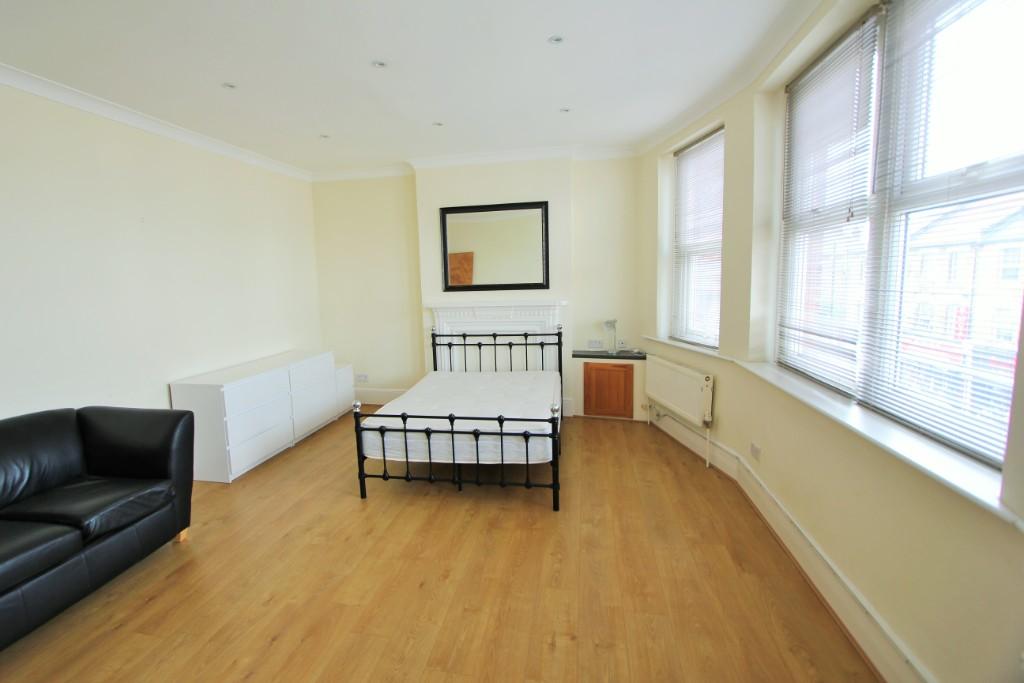 Bedroom3/Living Room