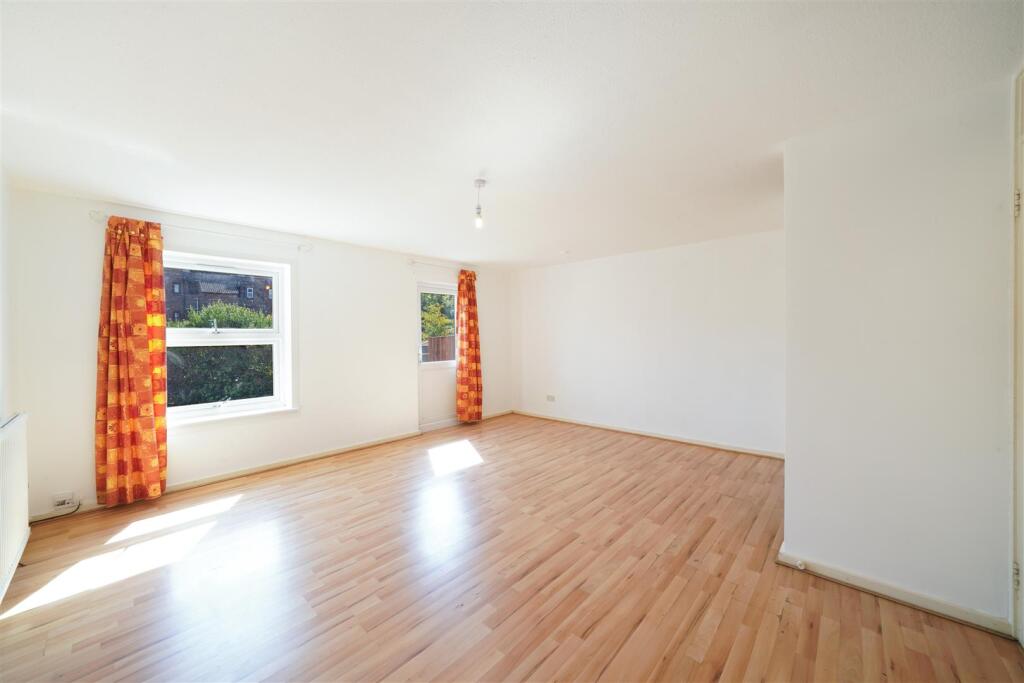 26 Tyrell Close - 6638c2mrwVZybi1DaFwG.jpg