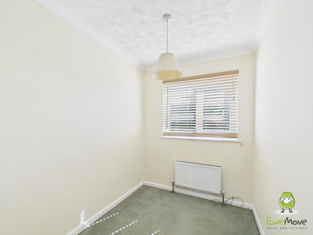 EweMove Basingstoke Estate Agents Chandler Road
