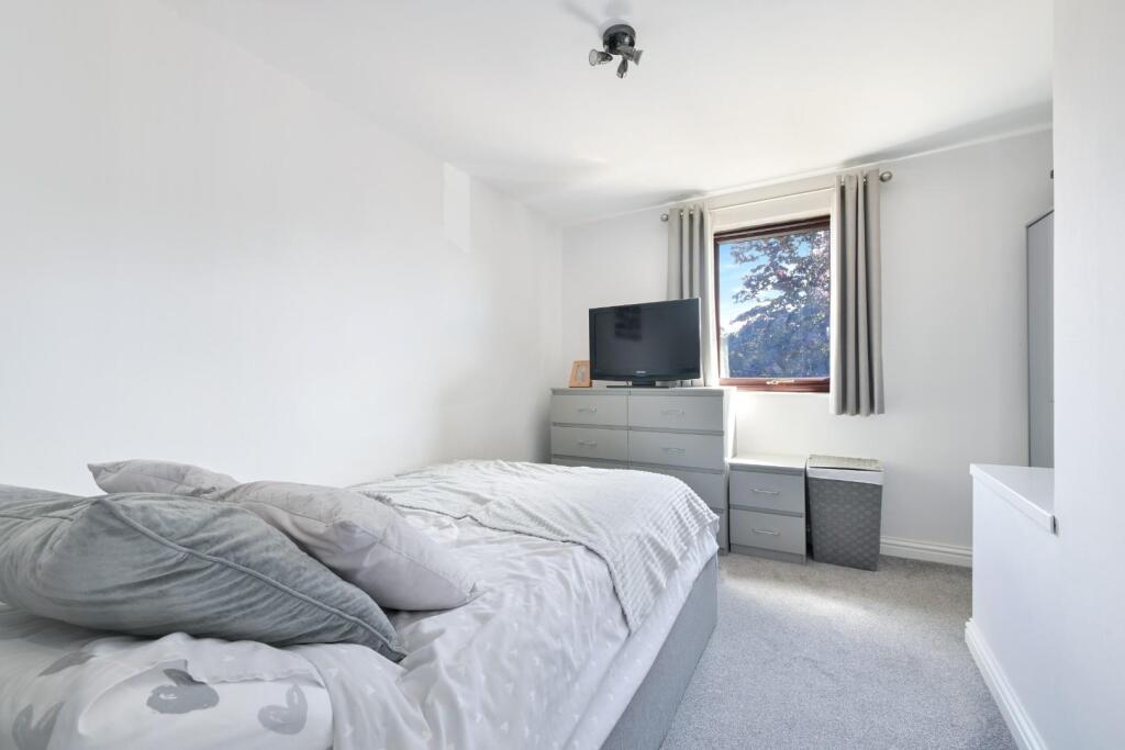 PARTHIA CLOSE,  (6).jpg