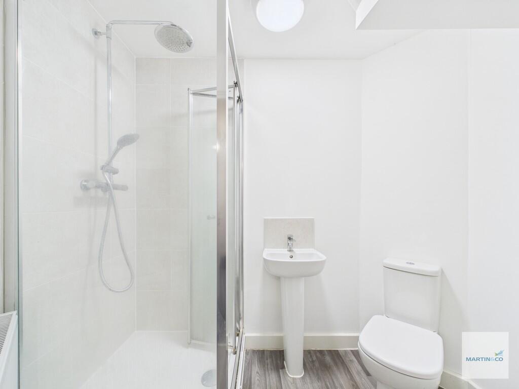 CAM03394G0-PR0422...