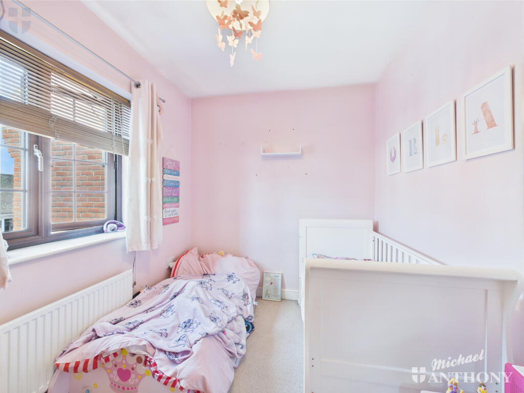 CAM03218G0-PR0640-STILL007