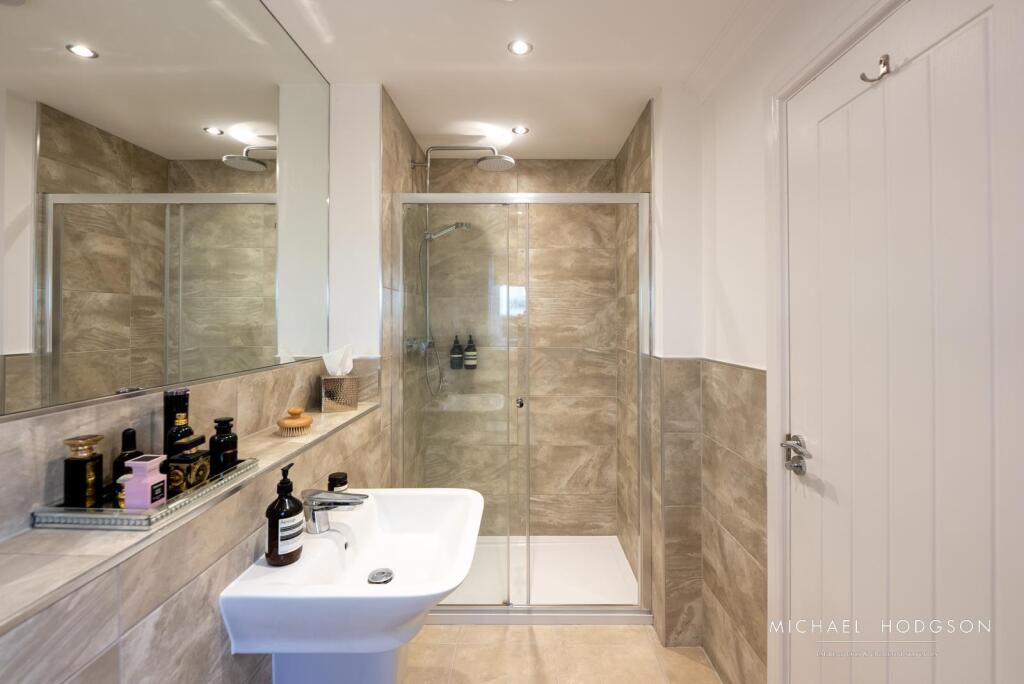 60 Leighfield-34.jpg