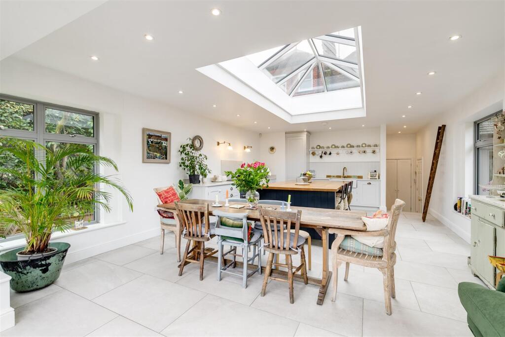 Hollowdene Lodge-44.jpg