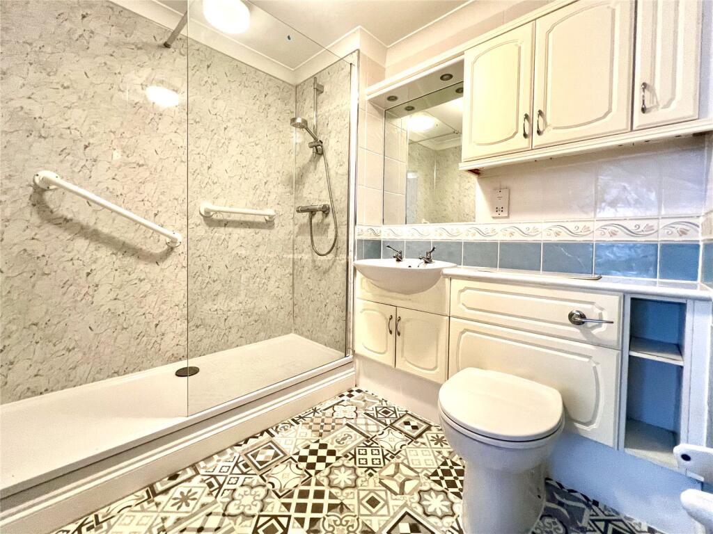 Ensuite Shower Room