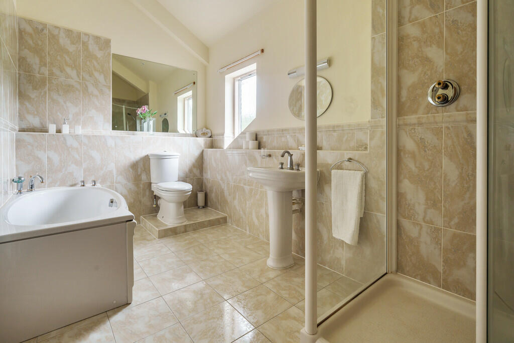 Main Bathroom