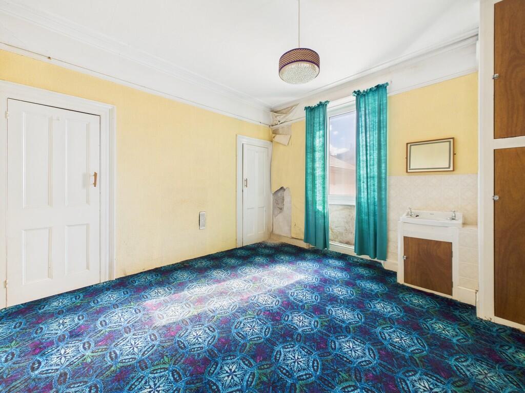 CAM03974G0-PR0215...