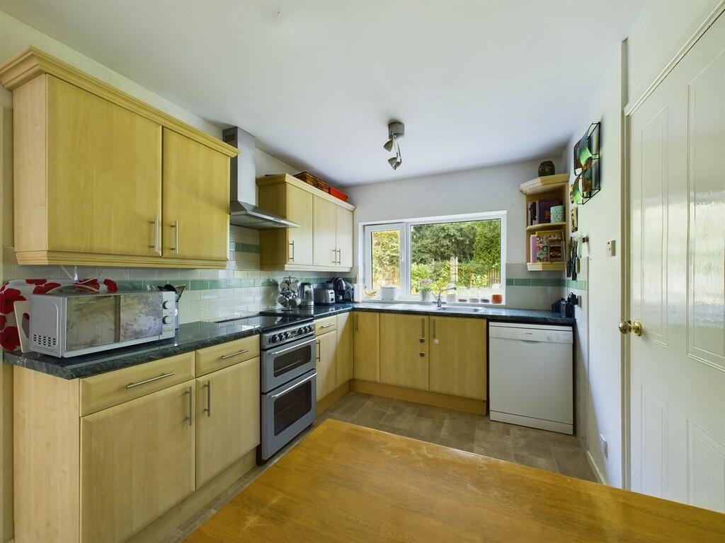 CAM01835G0-PR0099...