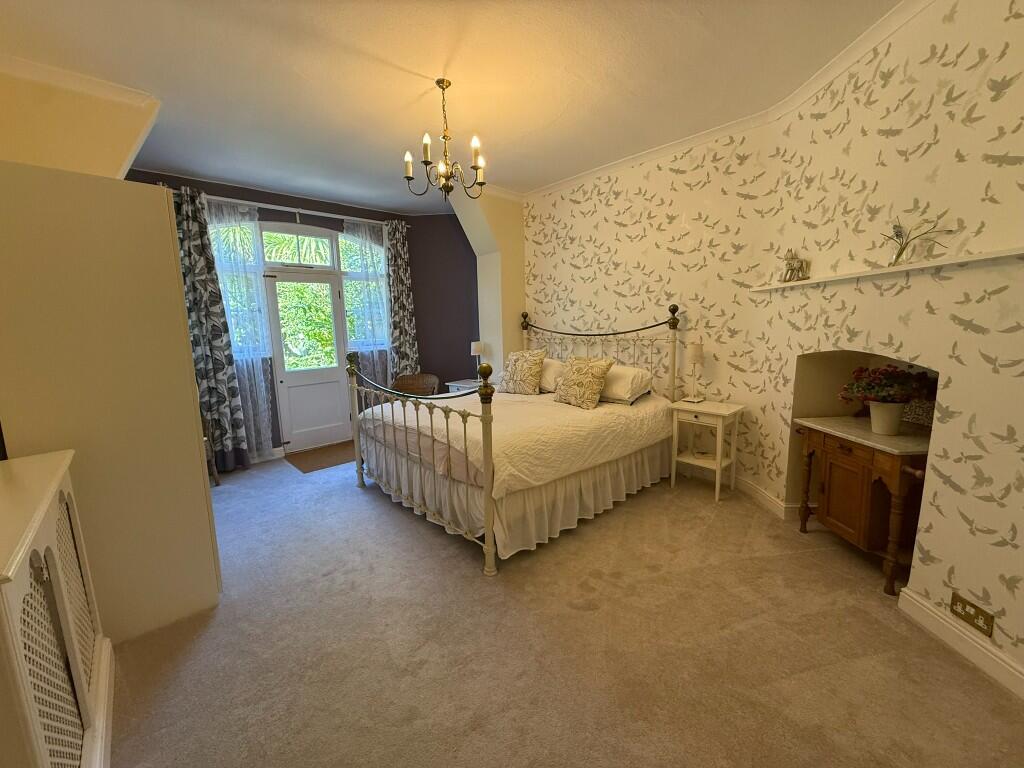 Main bedroom