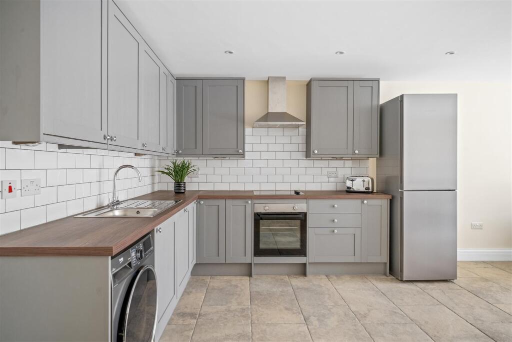 Kitchen/Lounge