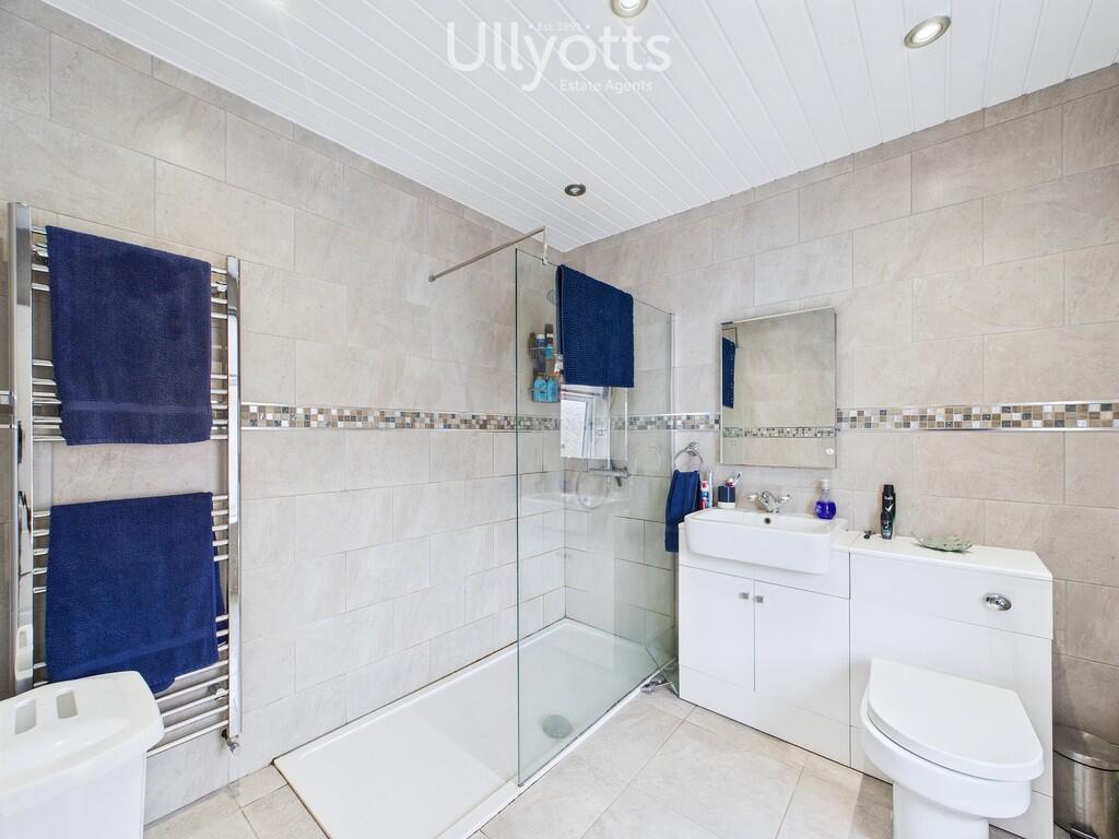 Ensuite