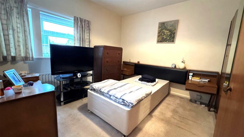 Bedroom One.jpg