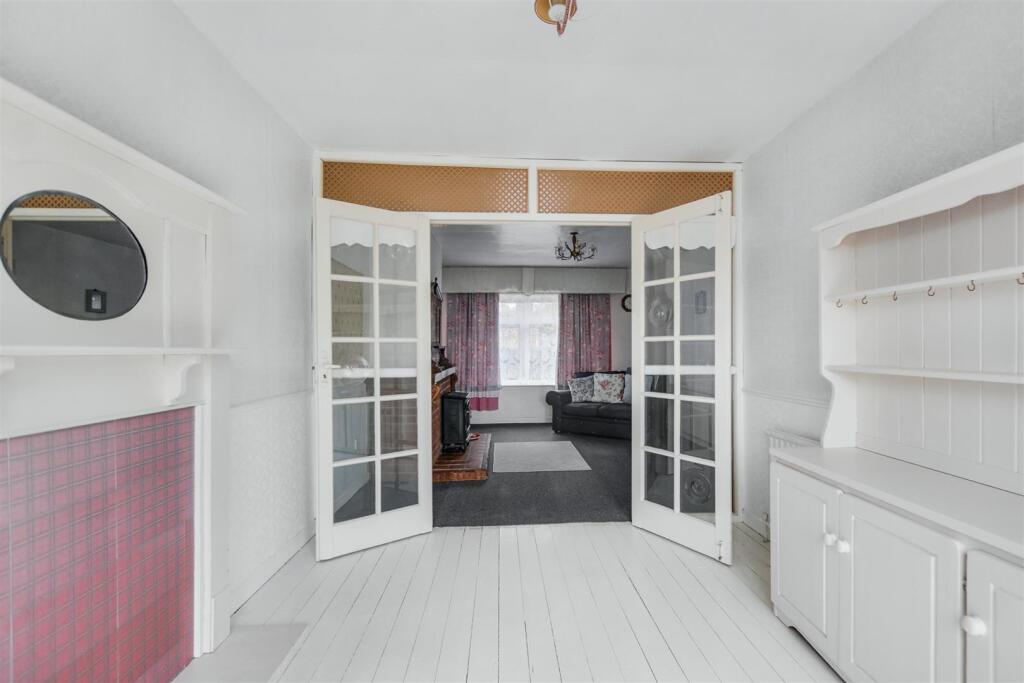 Dining Room_2.jpeg