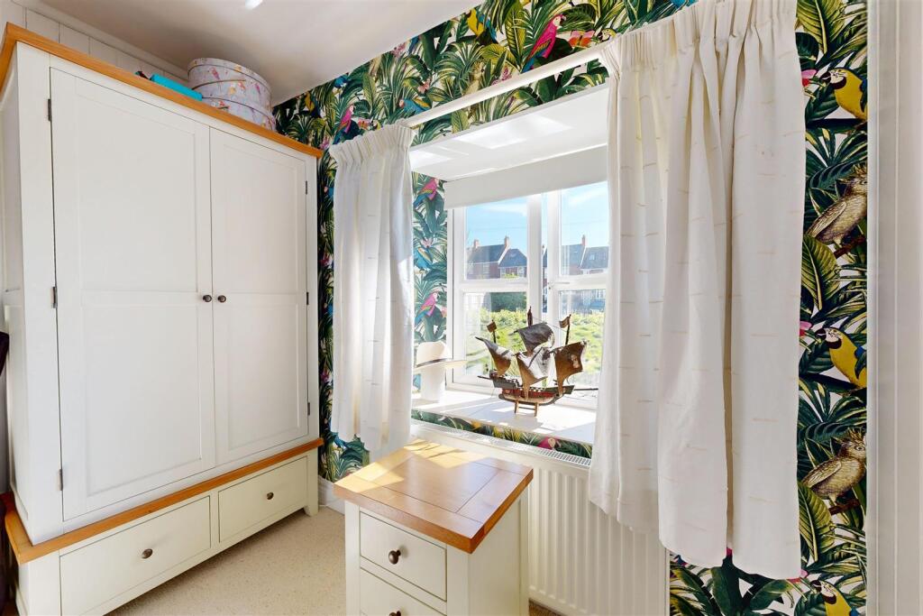 3-Cove-Cottages-04122025_114454.jpg