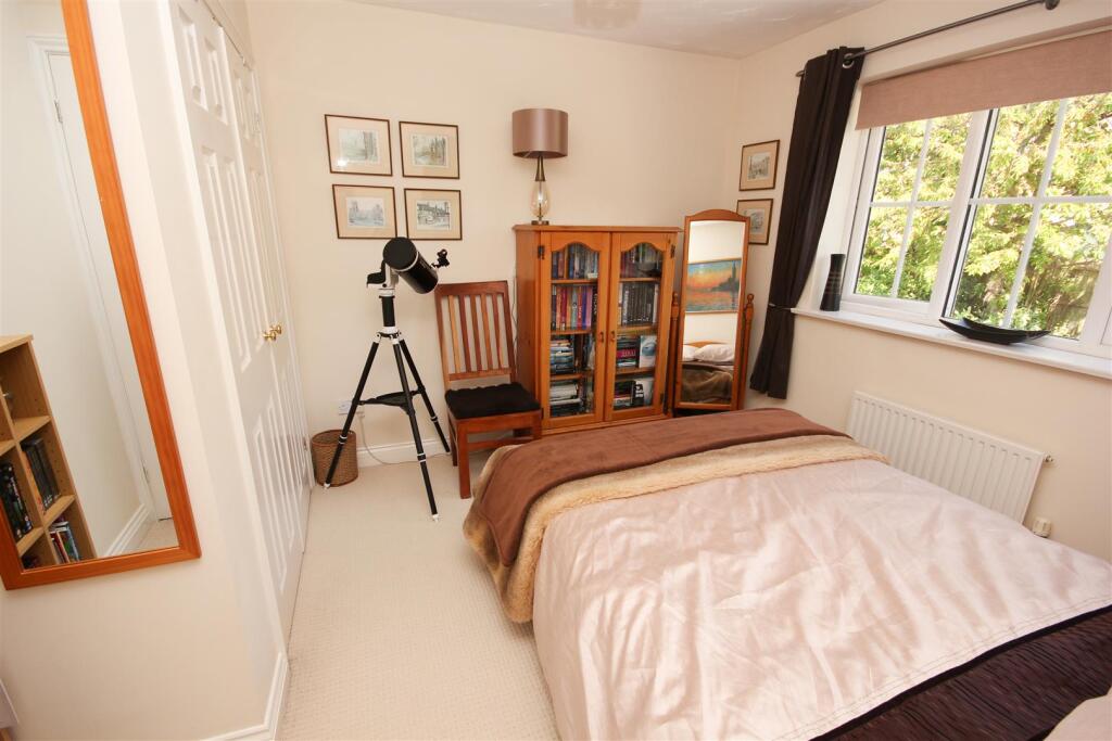 Bedroom2..jpg