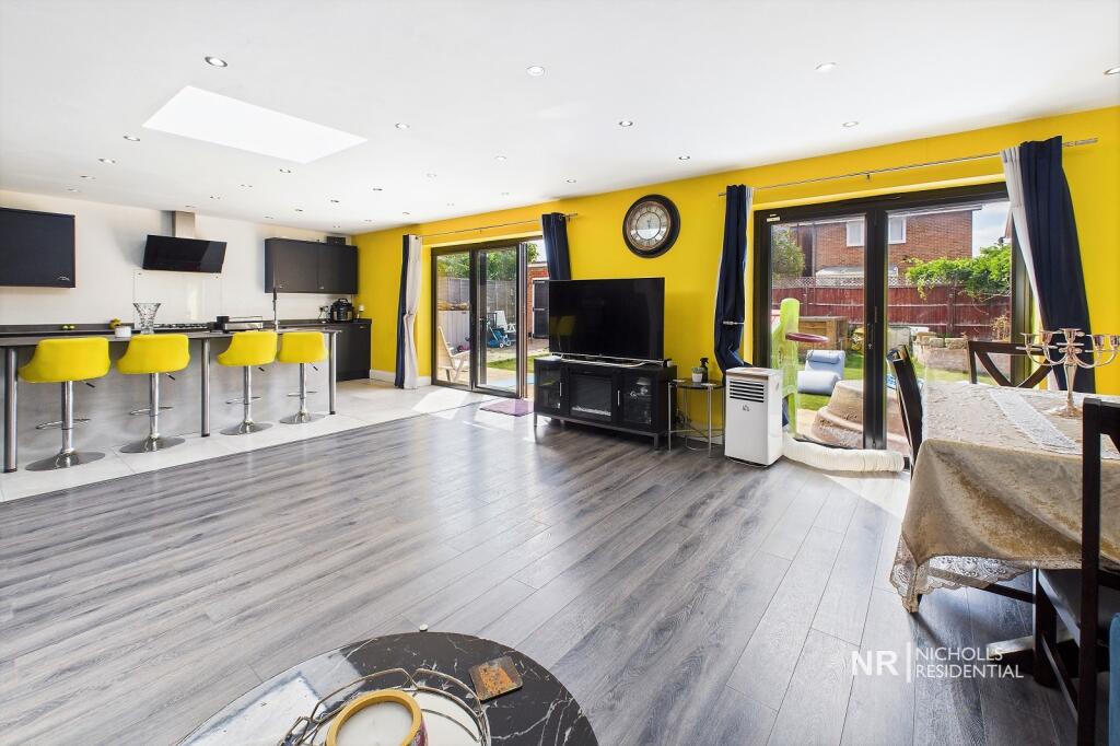 Open Plan Living/Kitchen