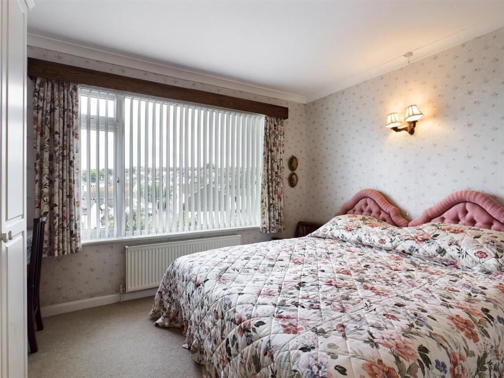 Rear Bedroom