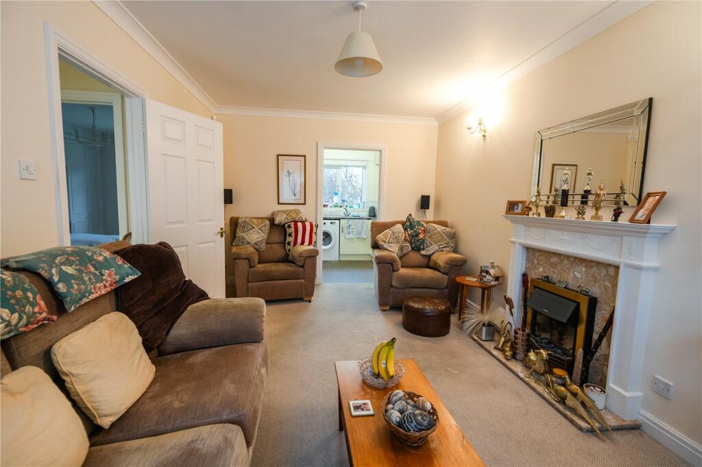 Living Room (2)