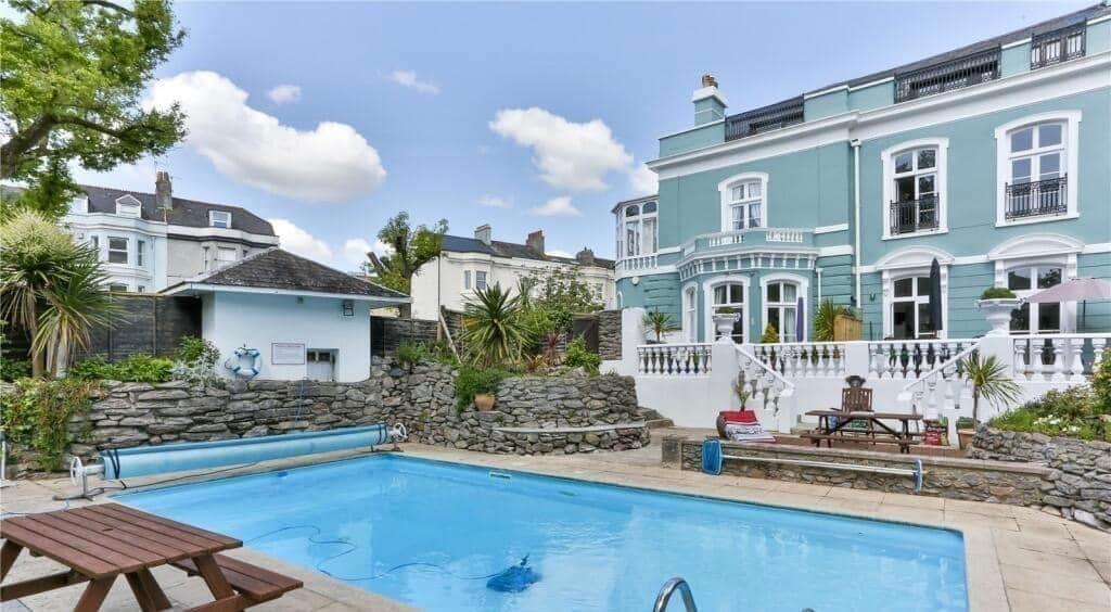 IMG_382054_21_lar...