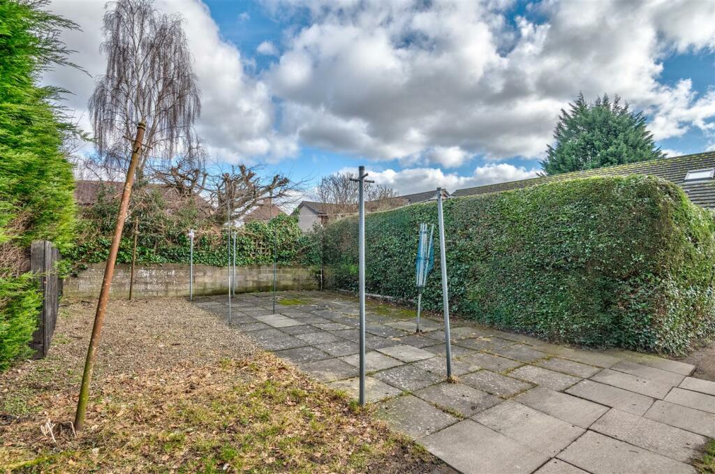 337B Strathmartine Rd Dundee-10.jpg