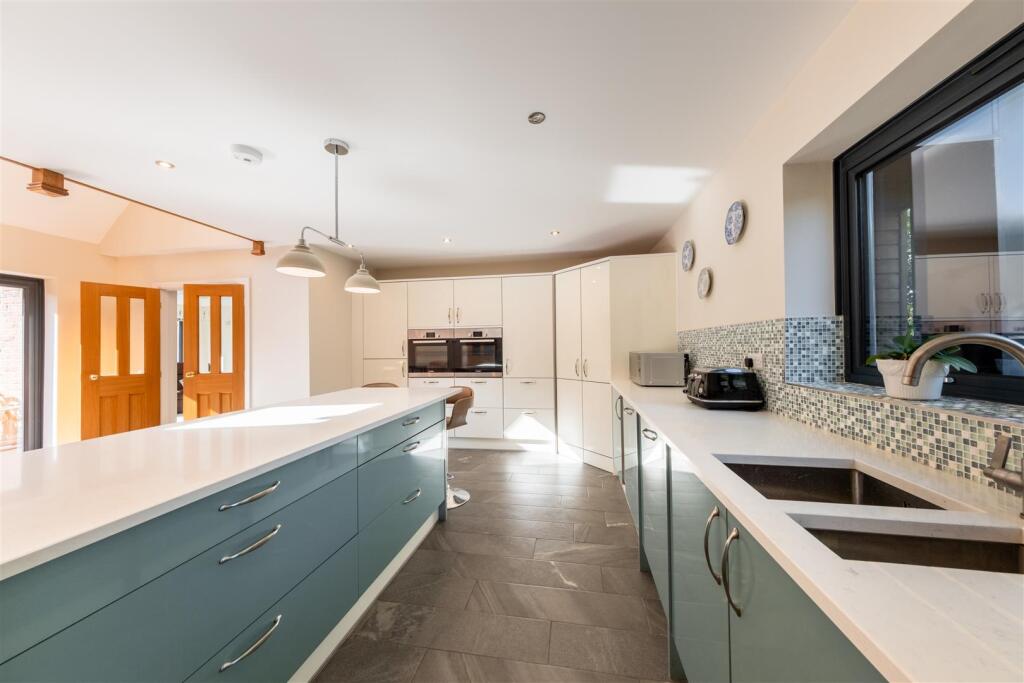 Lichfield Cottage-006.jpg