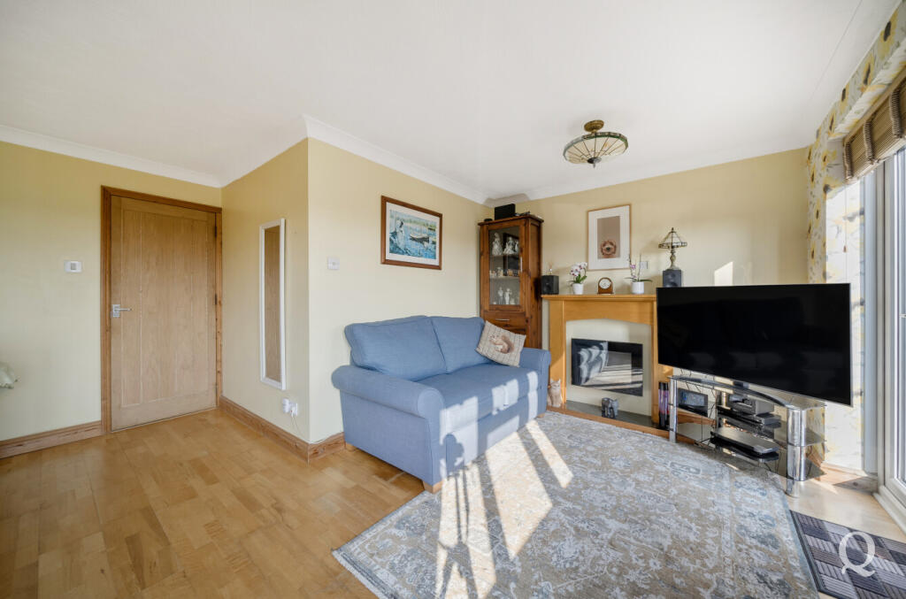 7baecd55-03e8-4b8...