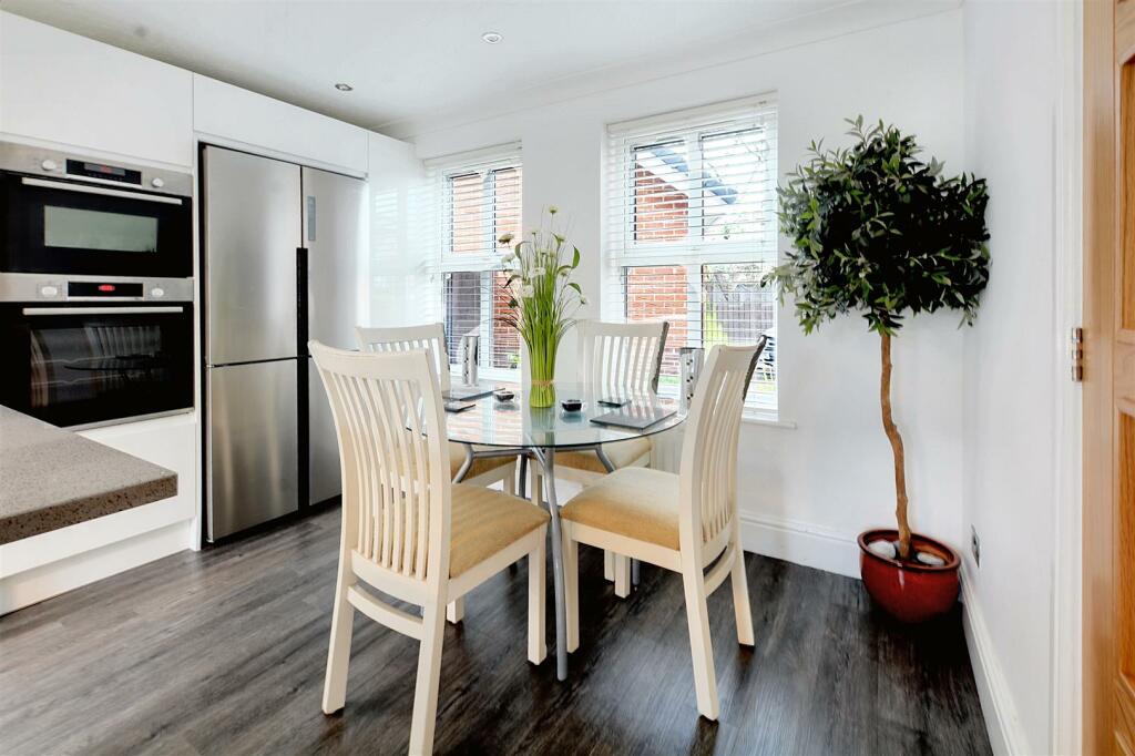 Kitchen Diner_1.jpeg