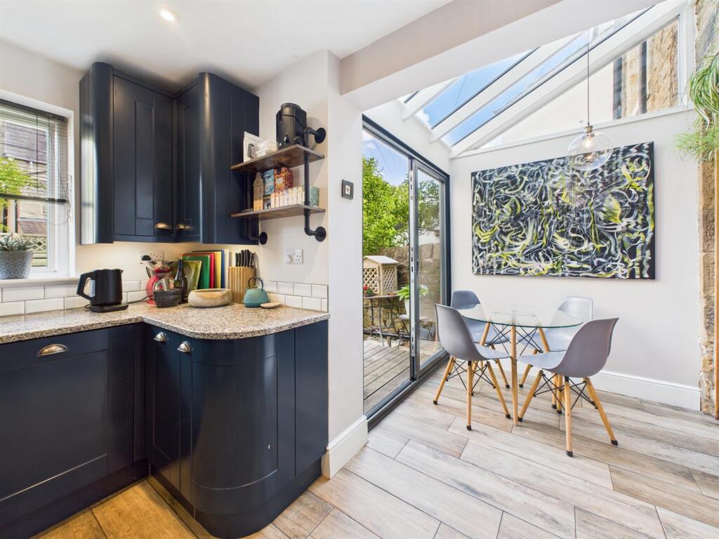 Kitchen &amp; Breakfast Room