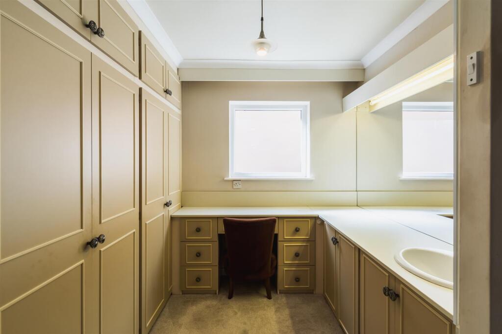 Master Dressing Room