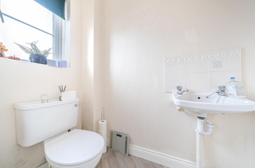 1376460-11-6911d2cc105d2