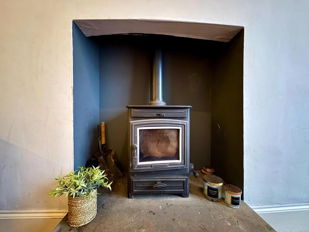 LOG BURNER