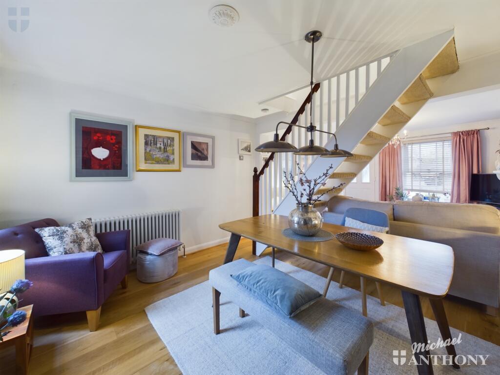 CAM03852G0-PR0178-STILL021