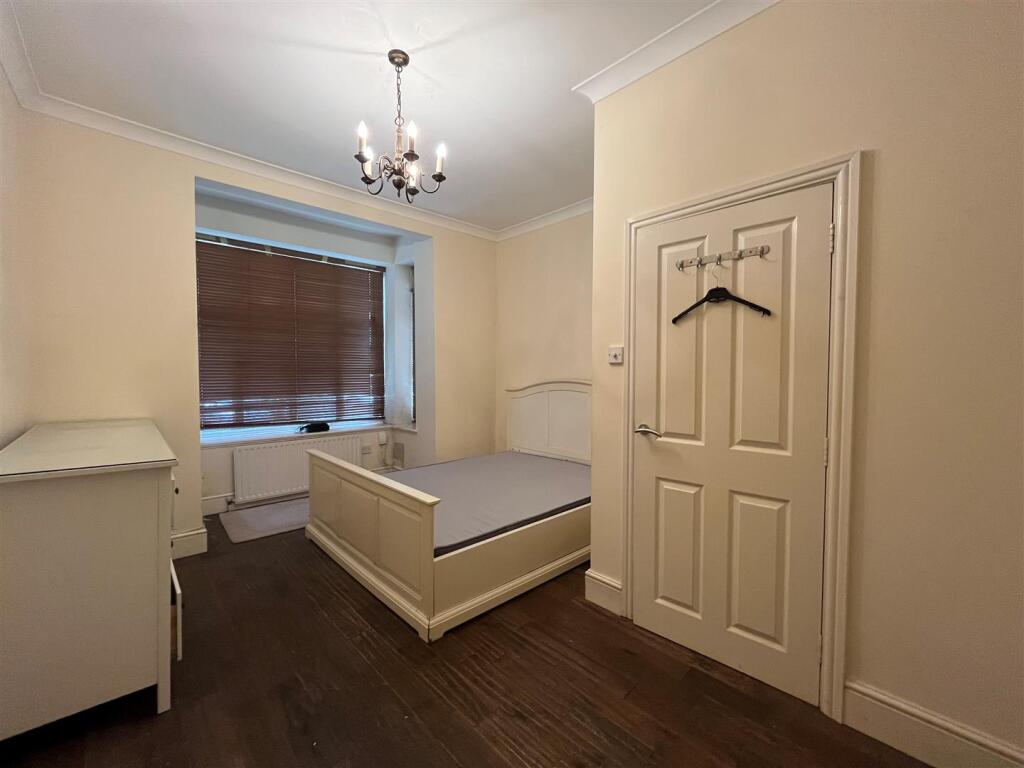 Bedroom.jpg