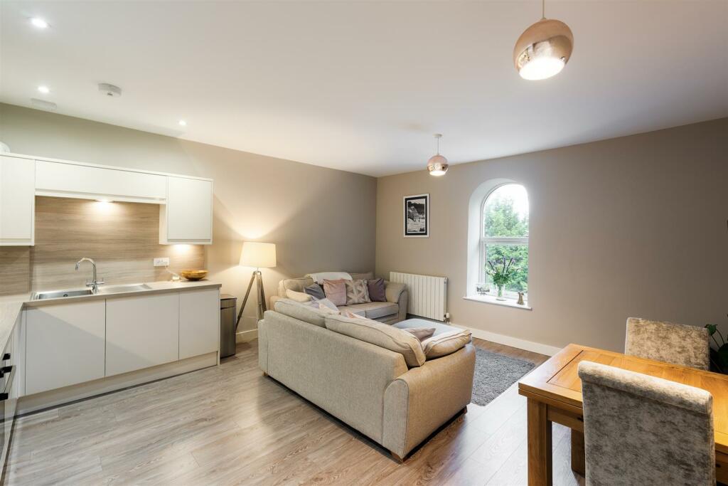 Conygre House, Conygre Road Open Plan.jpg